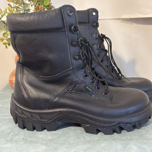 Leather work/combat boot. Mens size 9.5 - Picture 5 of 5